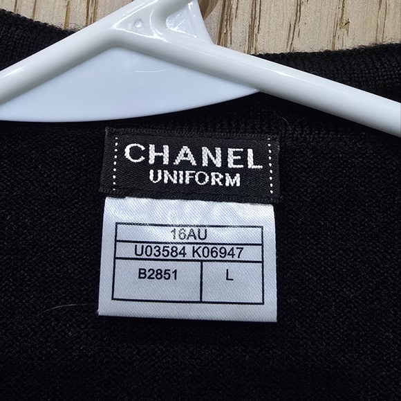 CHANEL Uniform Bow Cardigan with CC Pocket - Picture 3 of 8